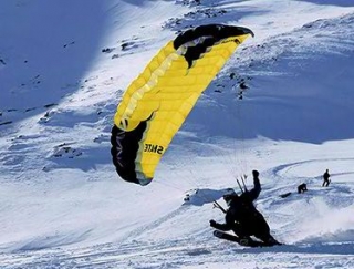  Wintergleitschirmfliegen